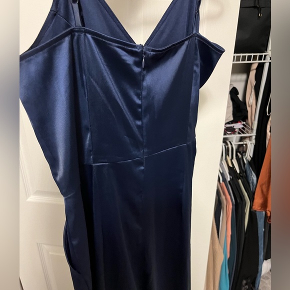 Lulu’s Jumpsuit satin navy blue M - Picture 2 of 4